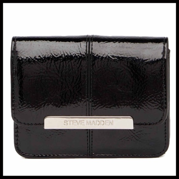 Steve Madden Handbags - STEVE MADDEN BLACK WALLET & KEY CHAIN SET A2C